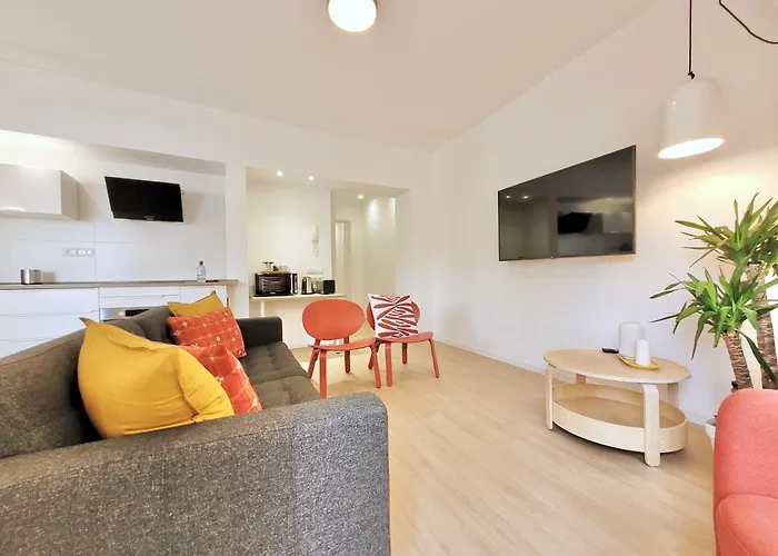 Plaza Y Playa * 푸에르토 드 라 크루즈