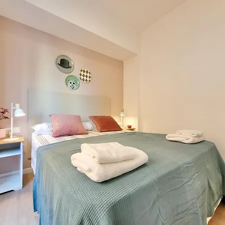 Plaza Y Playa Апартаменты *